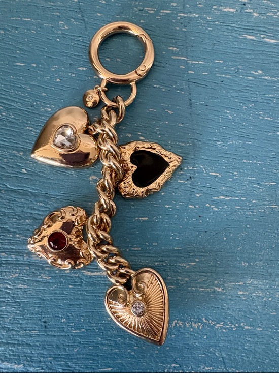 Very good condition J Crew bag with 2 bag charms - Picture 10 of 14